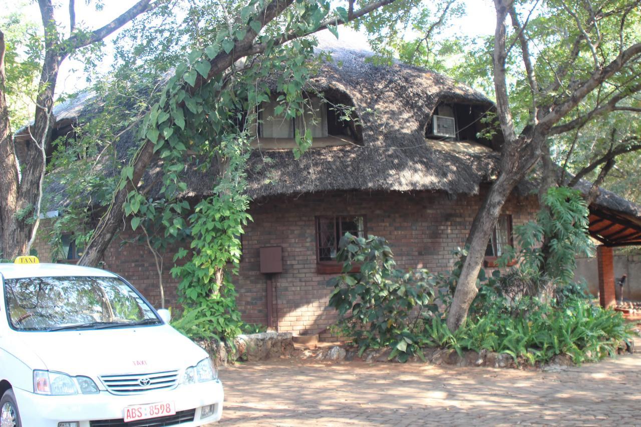 Mosi-Ua-Tunya Lodge Victoria Falls Zewnętrze zdjęcie